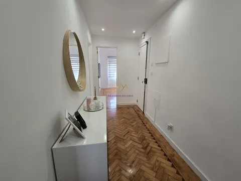 T2 com 2 varandas no Fogueteiro - Amora