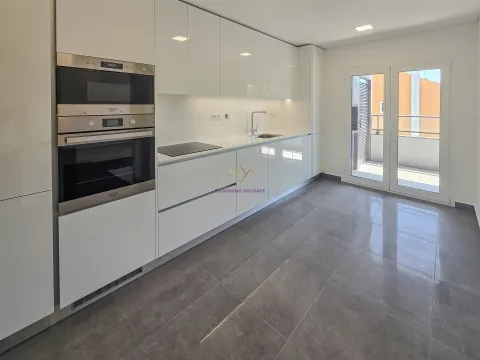 T3 com Piscina em Alverca