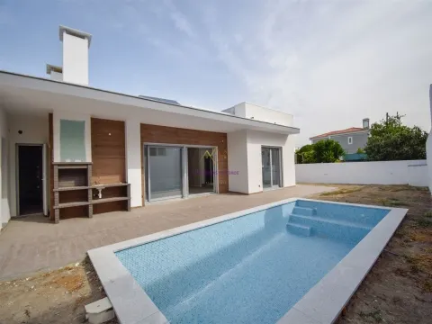 Single storey house T4 with swimming pool in Azeitão