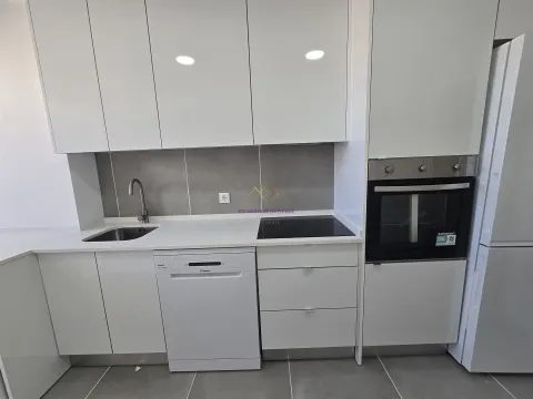 T3 remodelado na Damaia