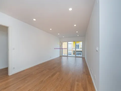 T2 em Empreendimento novo no centro de Loures