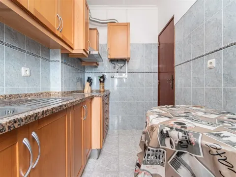 2 Bedroom Apartment – A Haven of Comfort and Luminosity in the Heart of the City