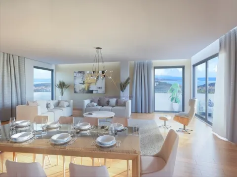 Penthouse T5 com varandas, 2 Garagens Box e Arrecadação, em Empreendimento c/ Piscina e Pq. Infantil