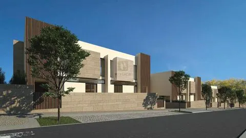 Five bedroom villa with swimming pool and deck at São Félix da Marinha