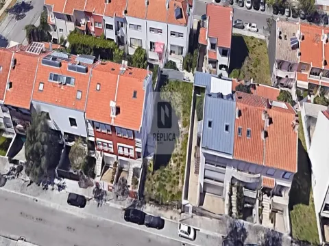 Terreno | Construção de Moradia de 3 frentes em Matosinhos