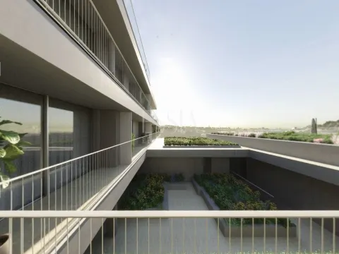 Apartamento T2 duplex no O’rizon Living com Varanda e Jardim Privativo