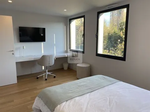 Studio Meublé et Équipé à Porto à Louer
