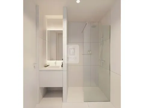 Apartamento T0 com Garagem no CC FLATS