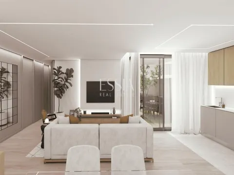 Appartement 3+1 Chambres avec Jardin Privatif à Bonfim, Porto