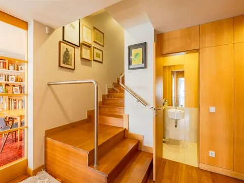 Apartamento T3 Duplex em Condomínio com Piscina