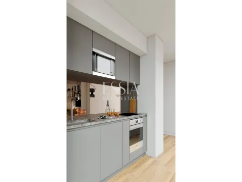 Apartamento de 2+1 dormitorios en Infante Residences, en Estrela, Lisboa