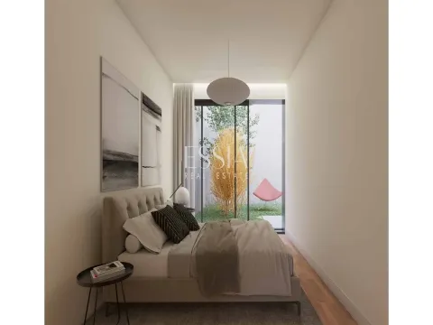 Apartamento T2 com Mezanino junto ao Estádio do Dragão