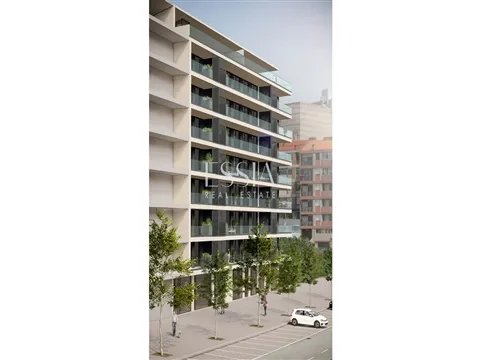Apartamento T2 com Varanda e Box no Varandas do Foco
