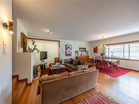 Appartement 4 chambres + bureau à Serralves, Porto