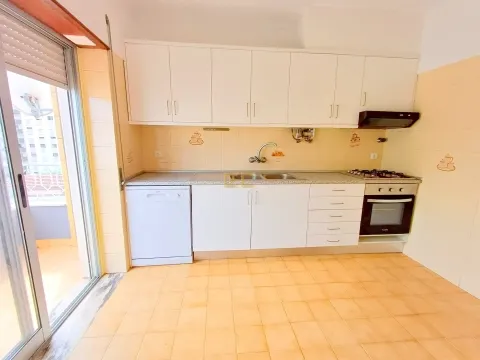 2-bedroom apartment for sale in Buarcos, Figueira da Foz!