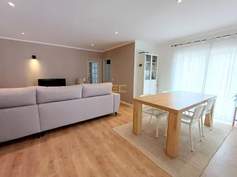 Moradia exclusiva, para venda - Praia de Murtinheira!