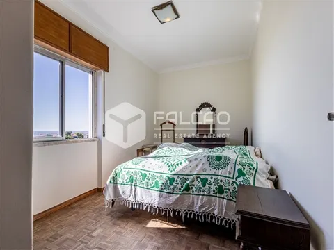 Wohnung 4 Schlafzimmer