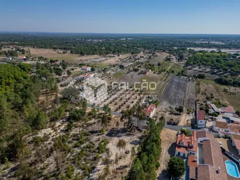 Moradia para Restaurar T6