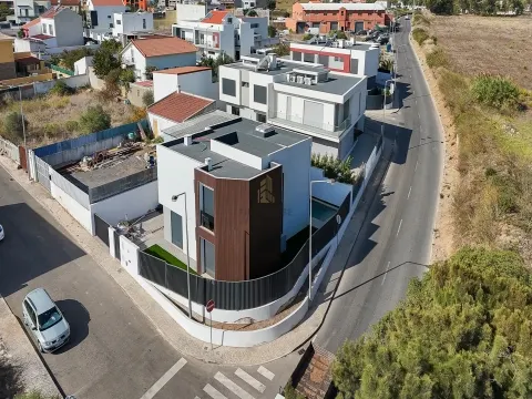 独立式的房子 4个房间