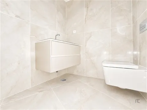 Loja para Arrendamento no Centro de Espinho – 30 m²