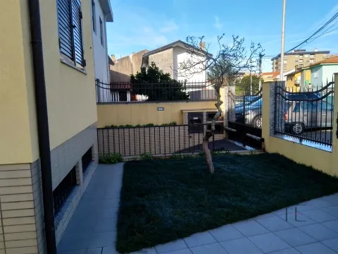 Maison 4 Chambre(s)+1