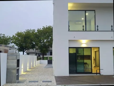 Semi-detached house T4