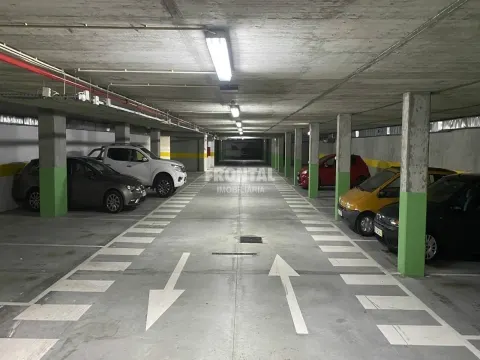 Lugar de Garagem para Arrendamento