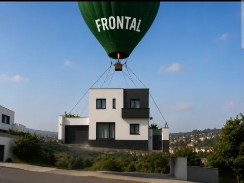 Detached 4-Bedroom House - 200 m2 | Center of Mirandela, Bragança