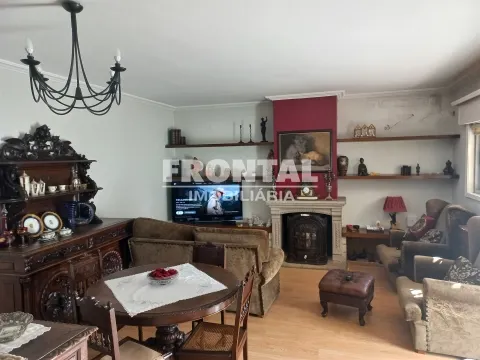 4-bedroom semi-detached house - 250 m2 | Mirandela Center, Bragança