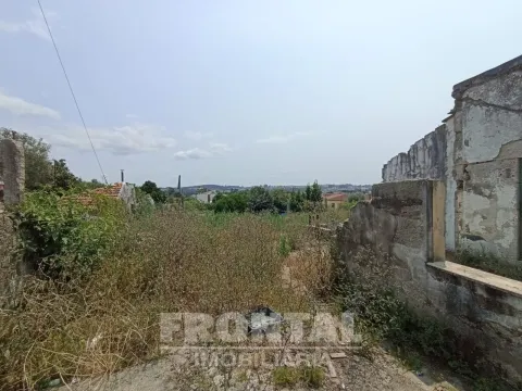 Moradia T2 Para Reabilitar Gueifães – Cidade da Maia