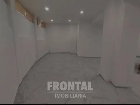 Loja Subcave Elevada para Arrendamento | São Mamede De Infesta, Matosinhos, Porto