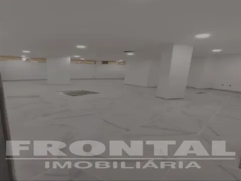 Loja Subcave Elevada para Arrendamento | São Mamede De Infesta, Matosinhos, Porto