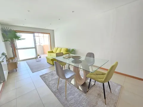 T3 Vila do Conde - terraço e Box - a 350m da praia