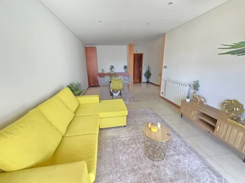 T3 Vila do Conde - terraço e Box - a 350m da praia