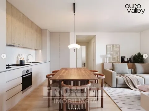 Apartamento T1 com Varanda, Garagem e Arrumo | Vale do Ouro, Rio Tinto