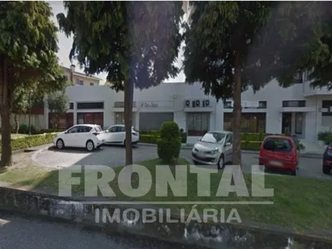 Loja com Rentabilidade Superior a 6% | Centro da Maia, Moreira, Maia