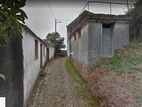 Moradia para Restaurar T7