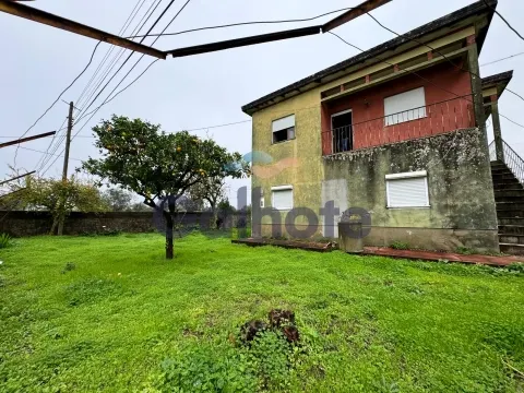 Moradia para Restaurar T5