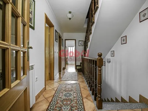 Maison dans village 4 Chambre(s)