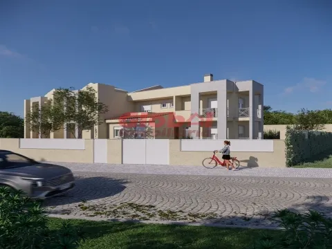 Moradia em Banda T4+1