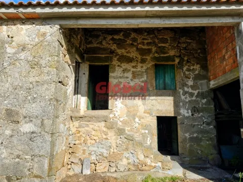 Detached house to restore