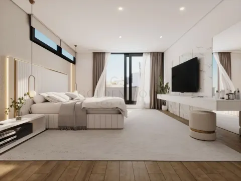 Moradia de Luxo T5 na Madalena