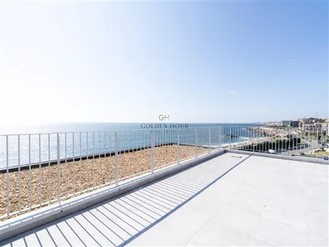 Penthouse T4 Duplex de Luxo em Gaia | Golden Hour Real Estate