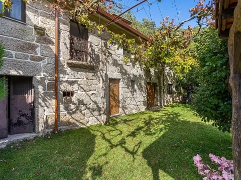 Moradia T4 para venda