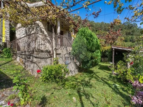 Moradia T4 para venda