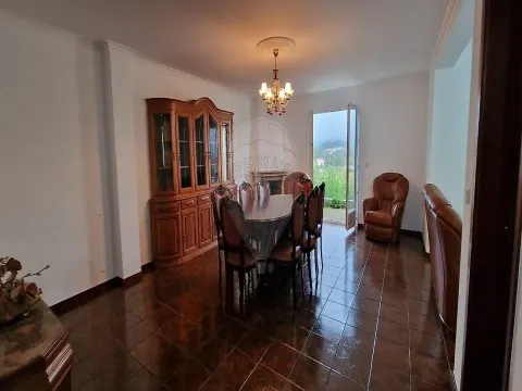 Moradia T3 para arrendamento