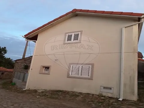 Moradia T2 para venda