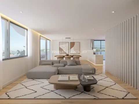 Apartamento T2 em construção na Praia dos Lavadores