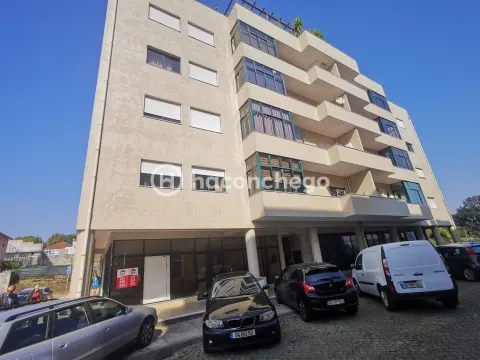 Apartamento T3 mobilado para arrendamento em Barcelos