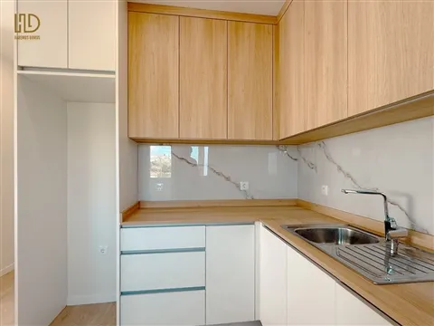 Andar Moradia T3 remodelado a 2.5km das praias de Gaia